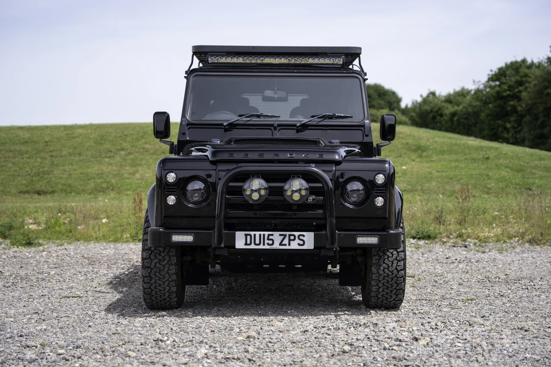 2015 Land Rover Defender 90 - Image 2 of 31