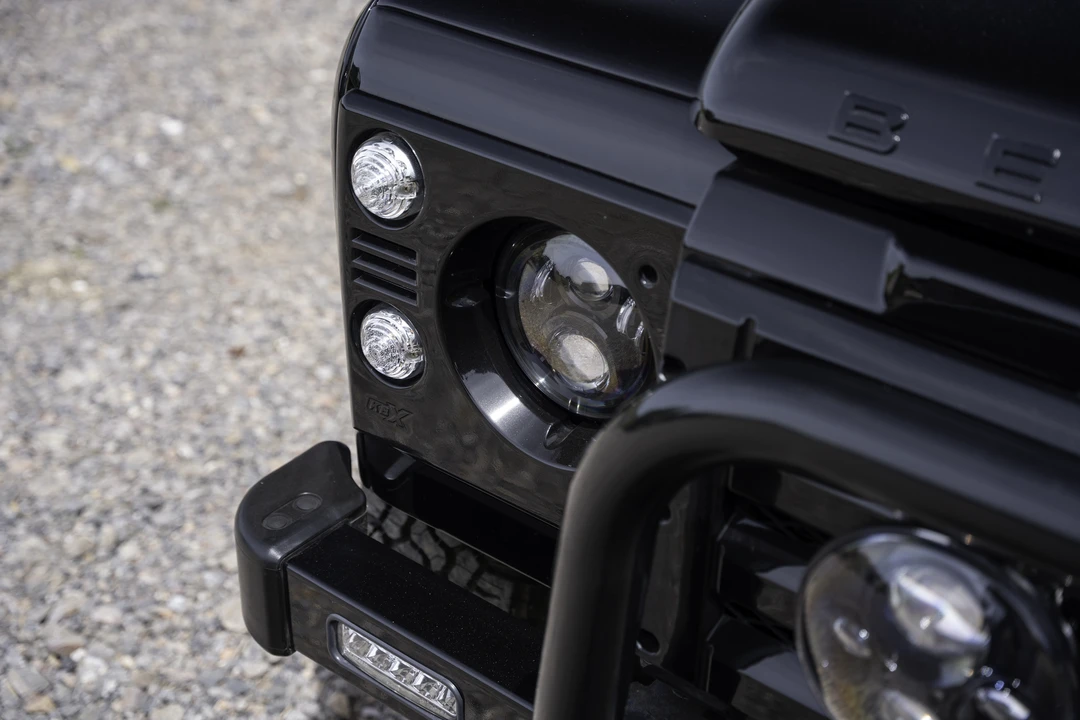 2015 Land Rover Defender 90 - Image 27 of 31