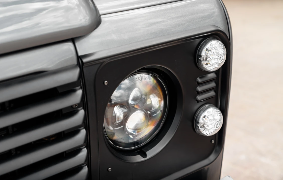 2015 Land Rover Defender 90 - Image 20 of 31