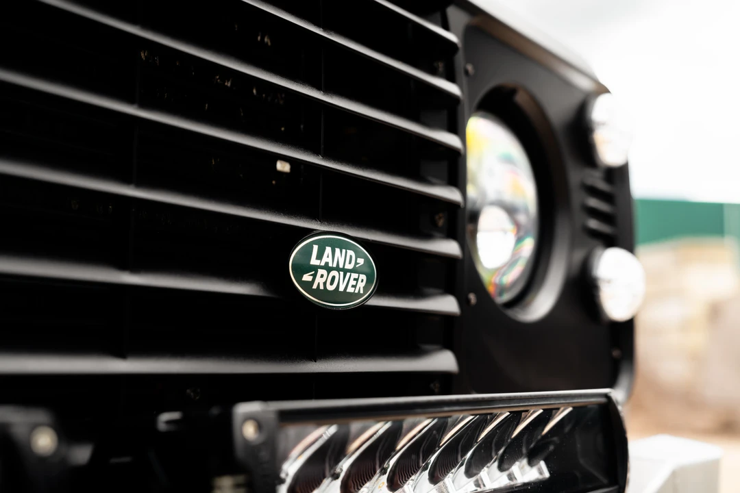 2015 Land Rover Defender 90 - Image 22 of 31