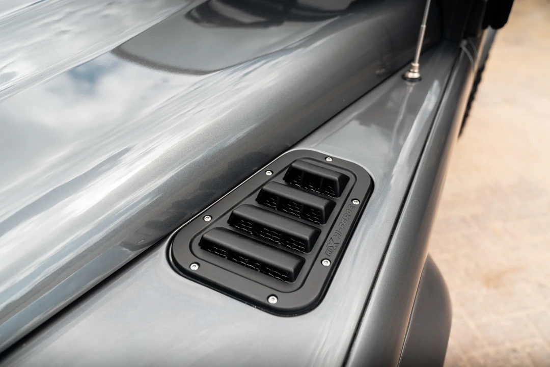 2015 Land Rover Defender 90 - Image 25 of 31