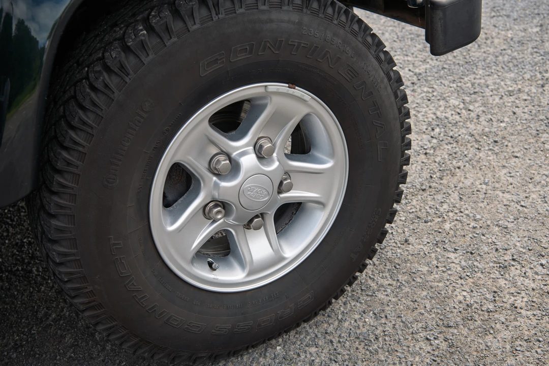 2015 Land Rover Defender 90 - Image 26 of 31