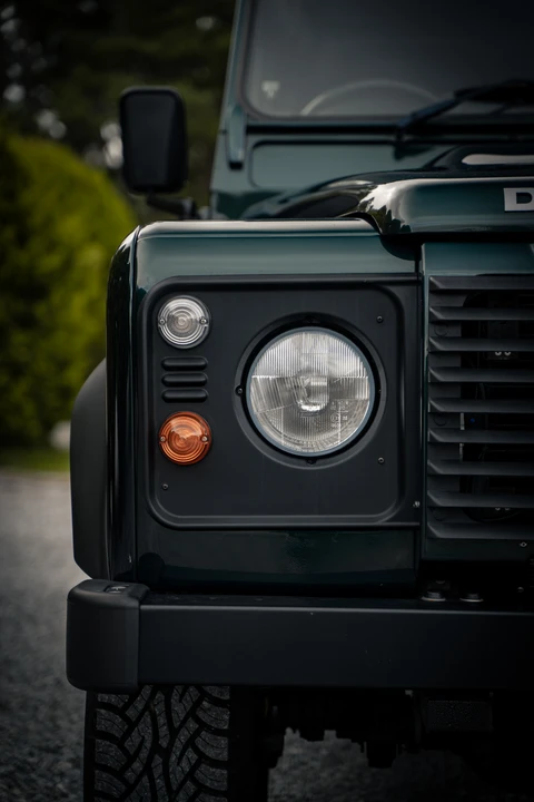 2015 Land Rover Defender 90 - Image 11 of 31