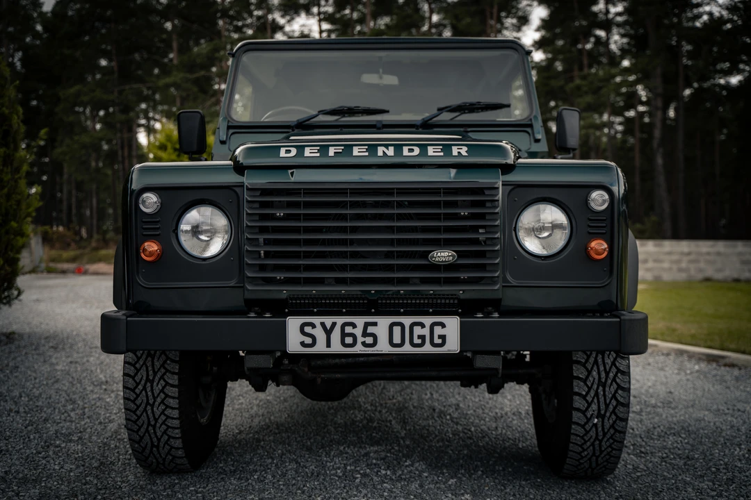 2015 Land Rover Defender 90 - Image 12 of 31