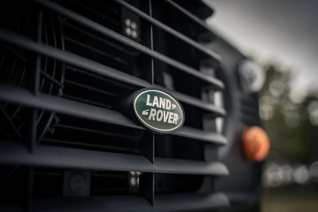 2015 Land Rover Defender 90 - Image 16 of 31