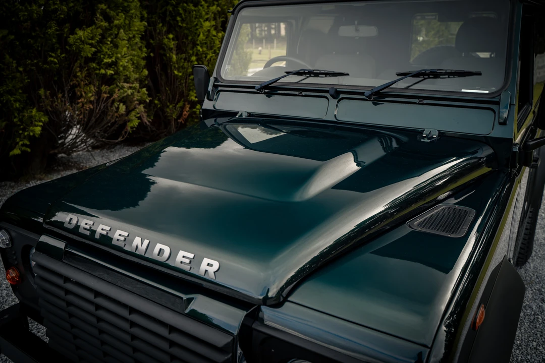 2015 Land Rover Defender 90 - Image 19 of 31