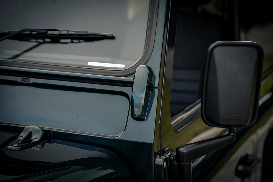 2015 Land Rover Defender 90 - Image 23 of 31