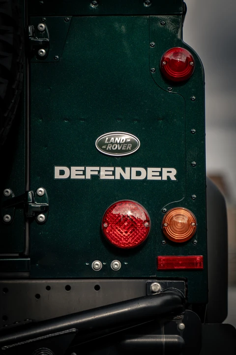 2015 Land Rover Defender 90 - Image 26 of 31