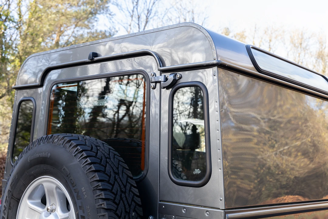 2015 Land Rover Defender 90 - Image 22 of 31