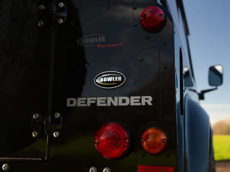 2015 Land Rover Defender 90 - Image 8 of 31