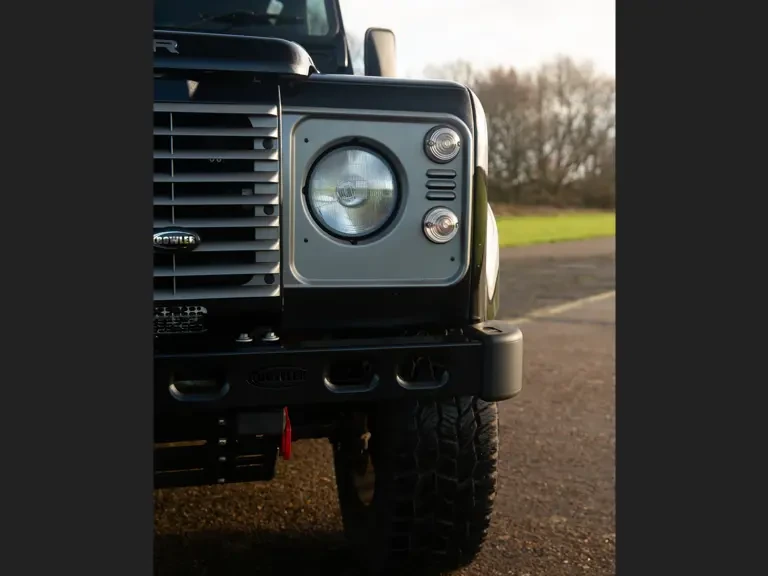 2015 Land Rover Defender 90 - Image 31 of 31
