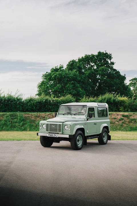 2015 Land Rover Defender 90 - Image 22 of 31