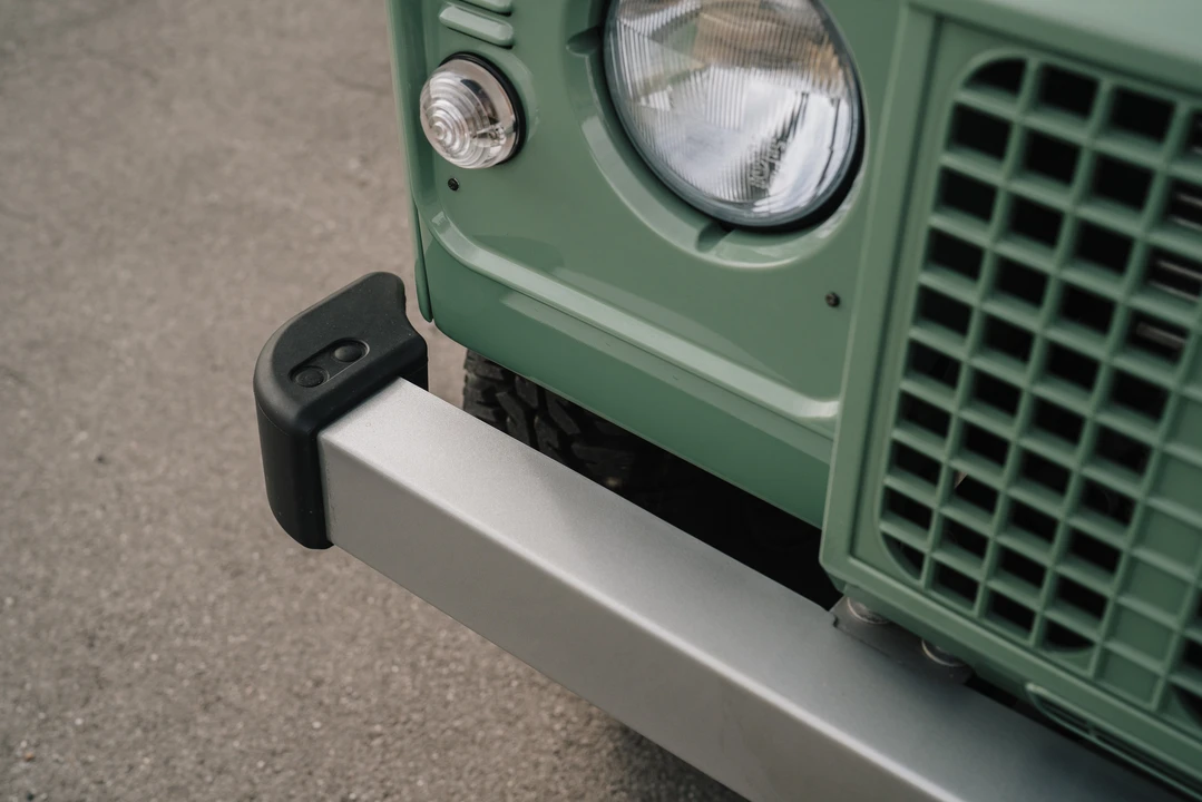 2015 Land Rover Defender 90 - Image 24 of 31