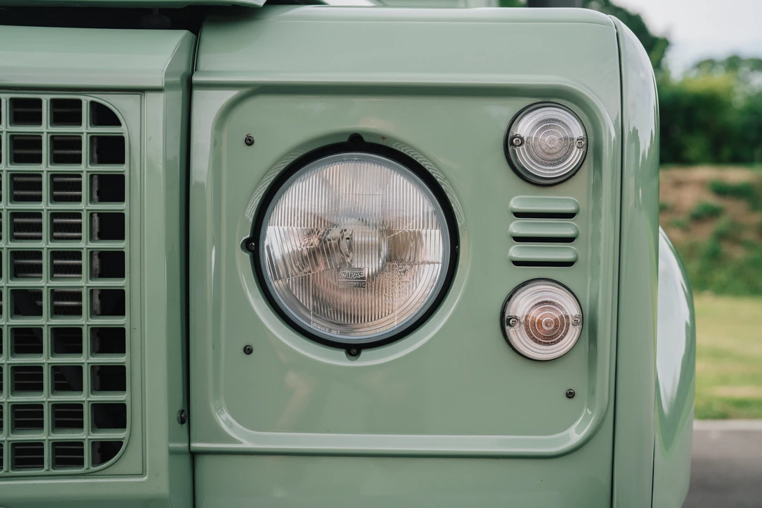 2015 Land Rover Defender 90 - Image 31 of 31