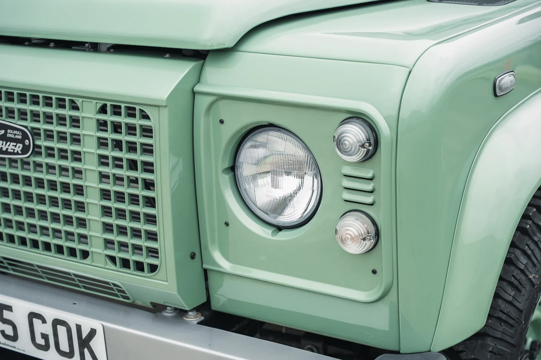 2015 Land Rover Defender 90 - Image 22 of 31