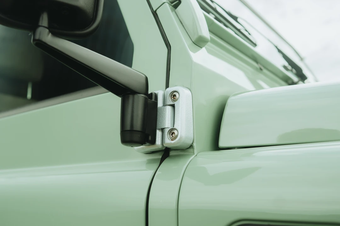 2015 Land Rover Defender 90 - Image 12 of 31