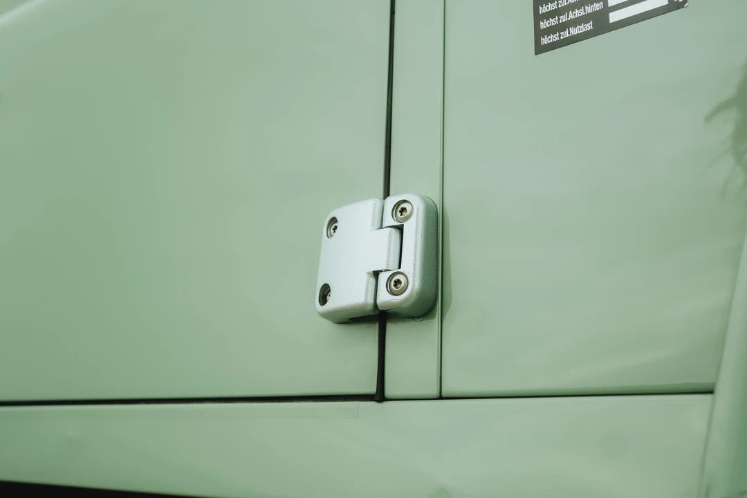 2015 Land Rover Defender 90 - Image 13 of 31