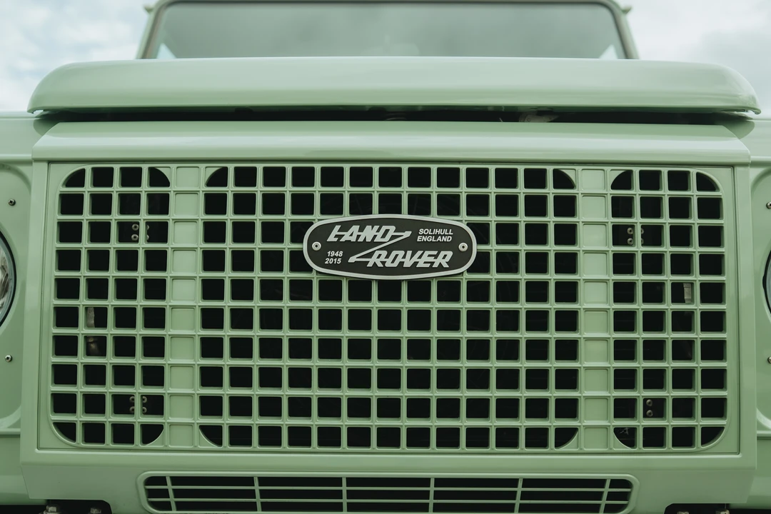 2015 Land Rover Defender 90 - Image 21 of 31