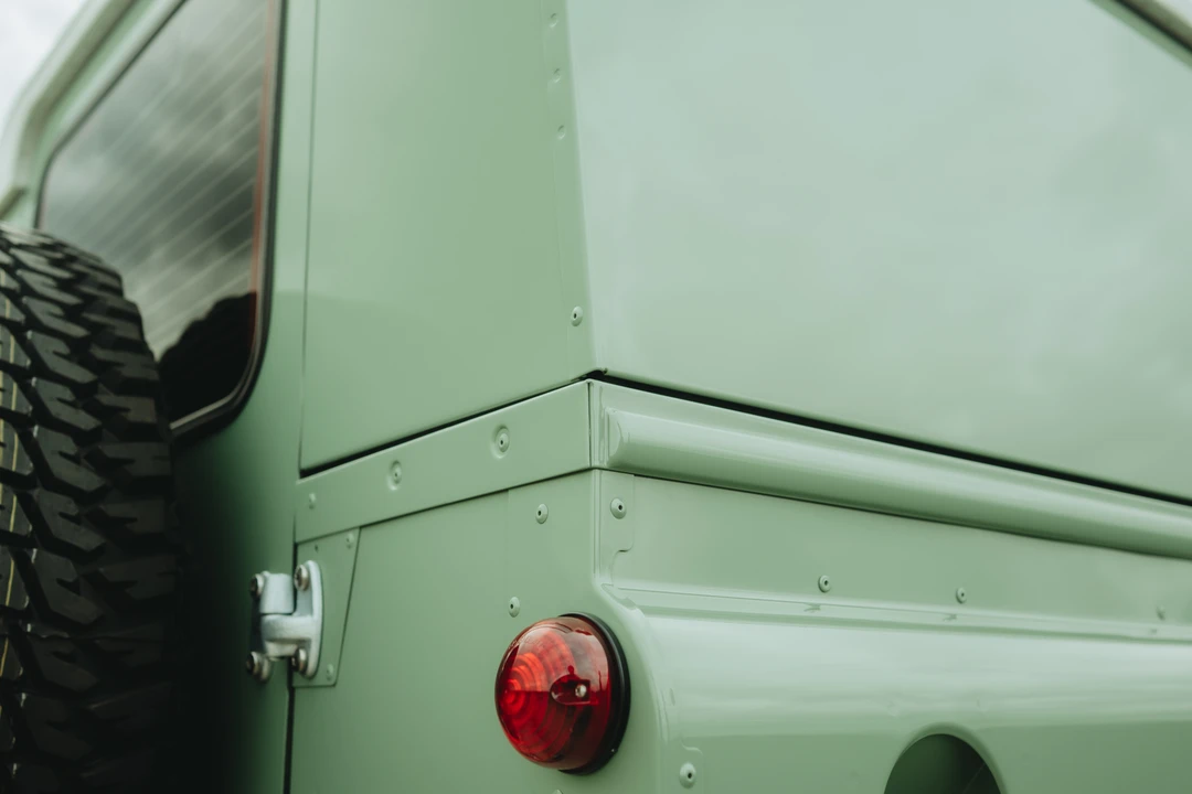 2015 Land Rover Defender 90 - Image 26 of 31