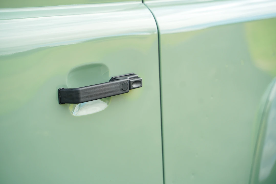 2015 Land Rover Defender 90 - Image 20 of 31