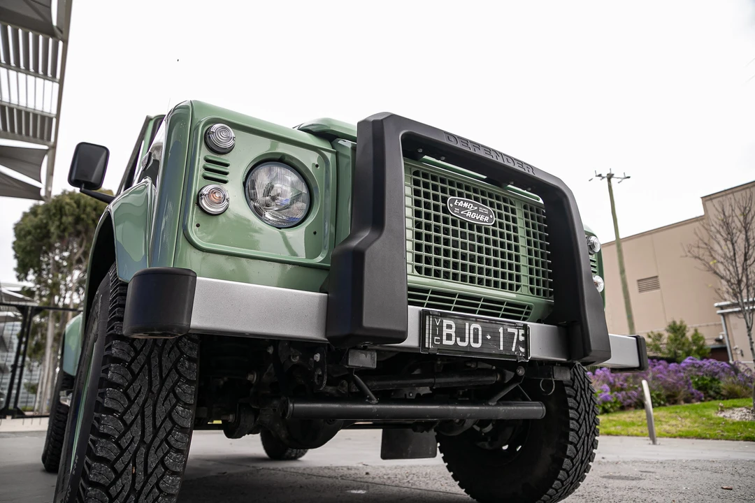 2015 Land Rover Defender 90 - Image 22 of 31