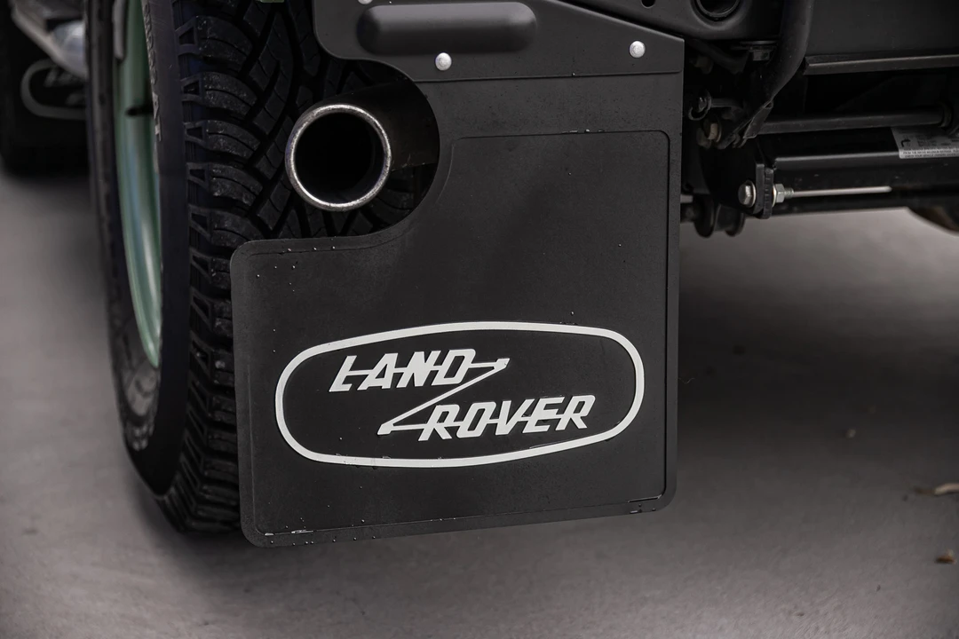 2015 Land Rover Defender 90 - Image 31 of 31