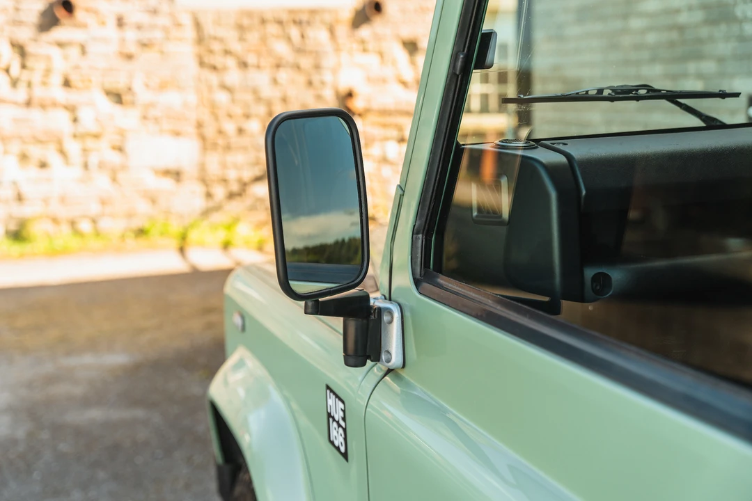 2015 Land Rover Defender 90 - Image 31 of 31