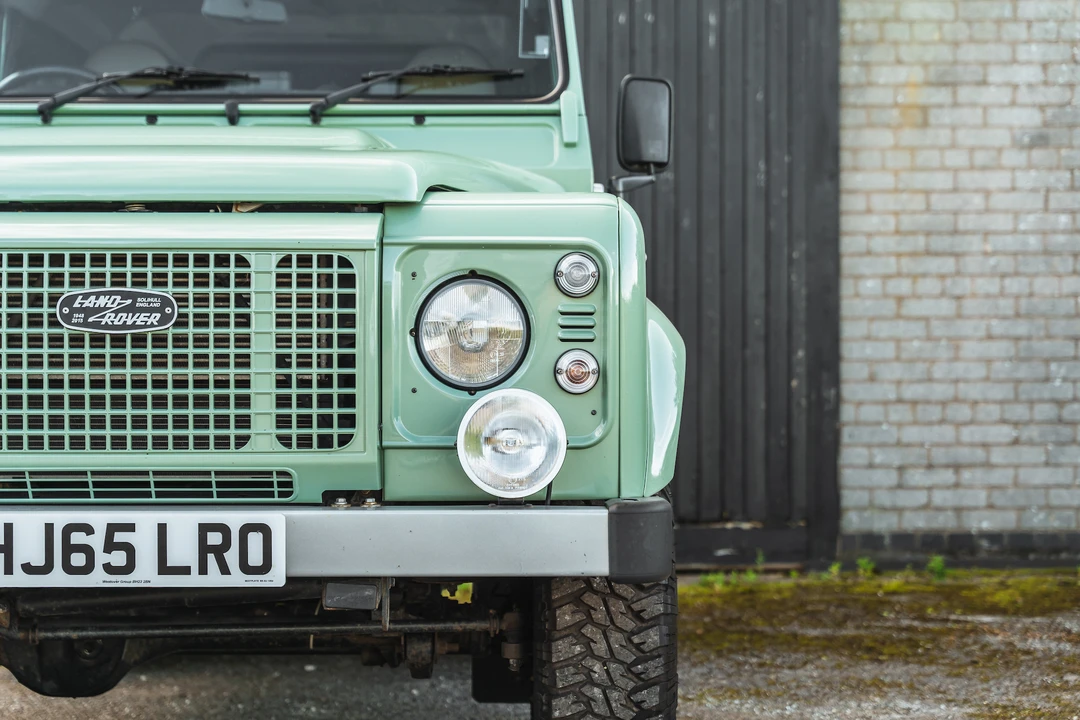 2015 Land Rover Defender 90 - Image 20 of 31