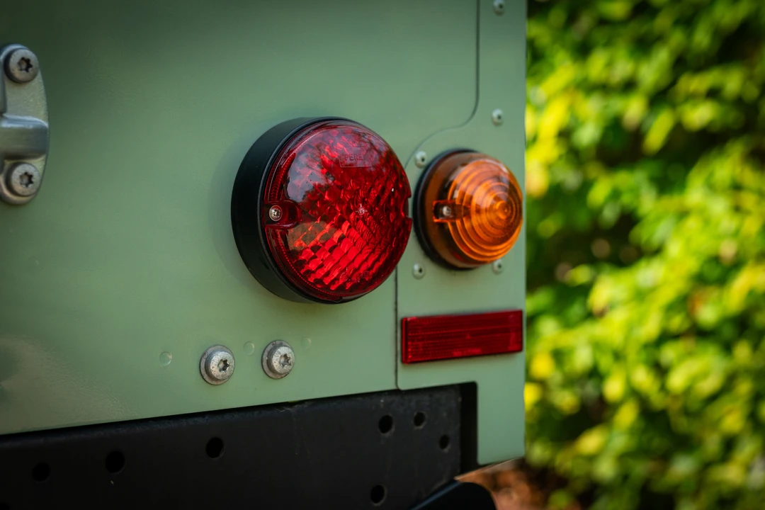 2015 Land Rover Defender 90 - Image 21 of 31