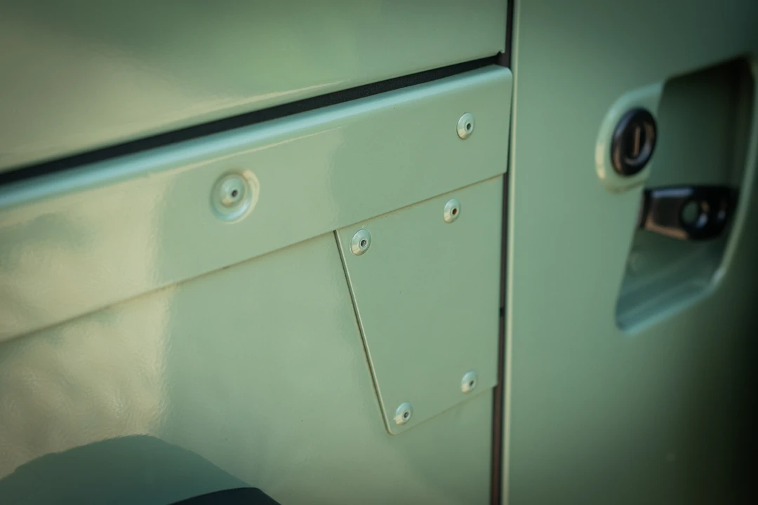 2015 Land Rover Defender 90 - Image 26 of 31