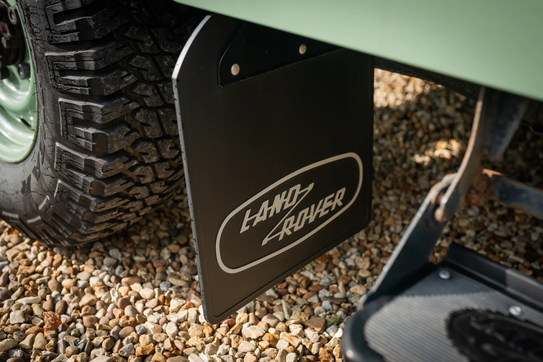 2015 Land Rover Defender 90 - Image 31 of 31