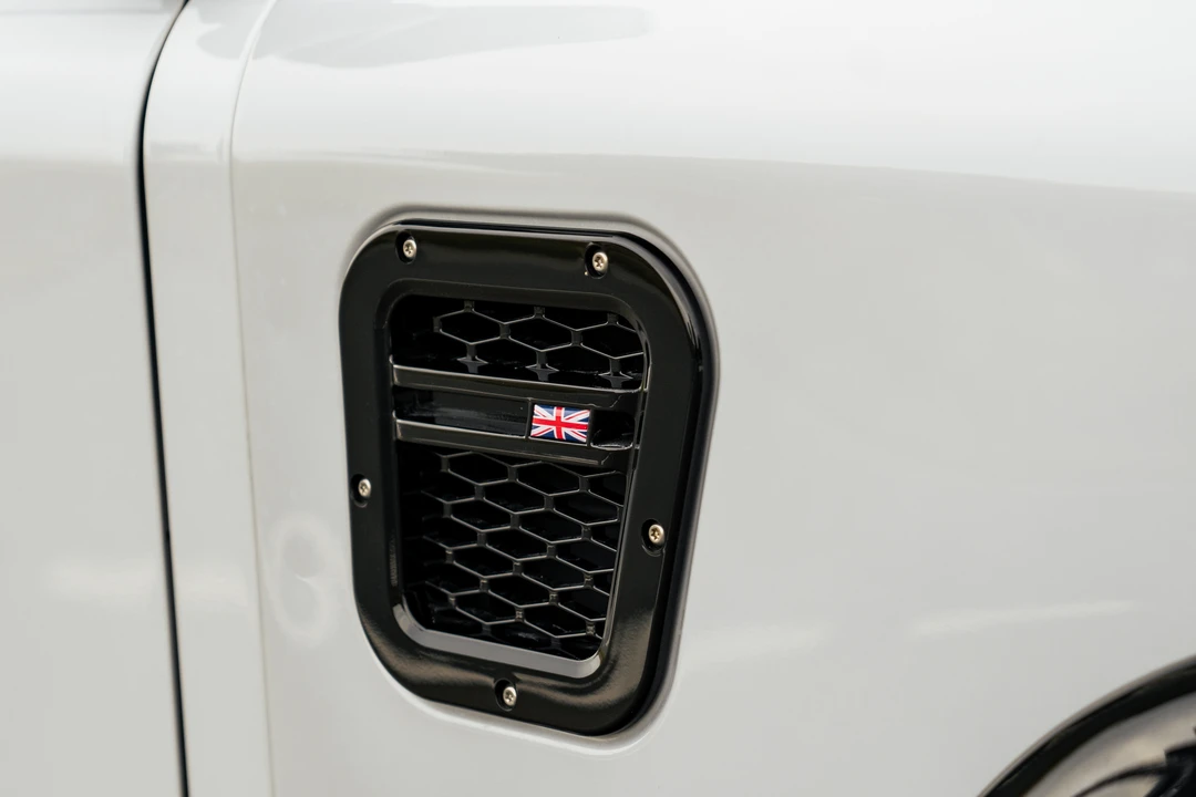 2015 Land Rover Defender 90 - Image 25 of 25