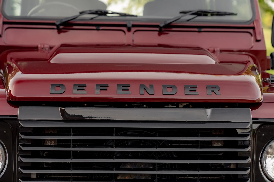 2015 Land Rover Defender 90 - Image 26 of 31