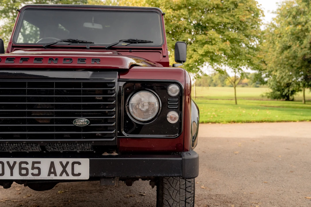 2015 Land Rover Defender 90 - Image 27 of 31