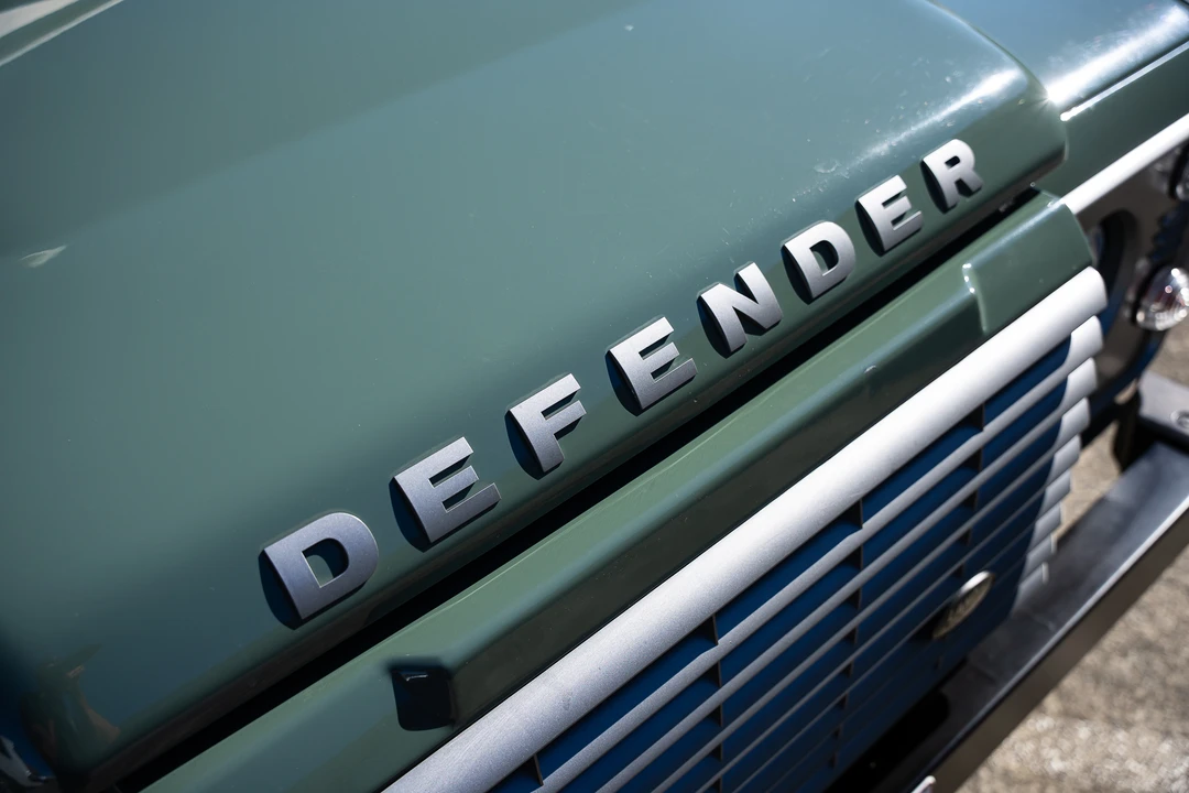 2015 Land Rover Defender 90 - Image 12 of 31