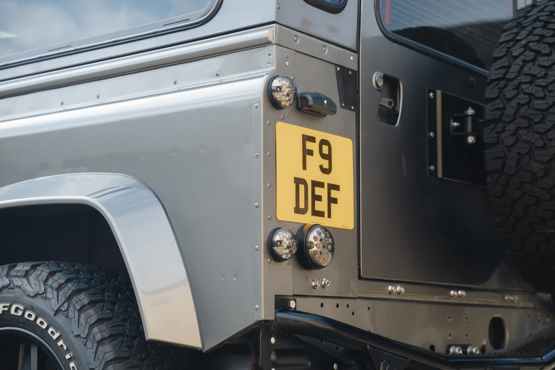 2015 Land Rover Defender 90 - Image 29 of 31