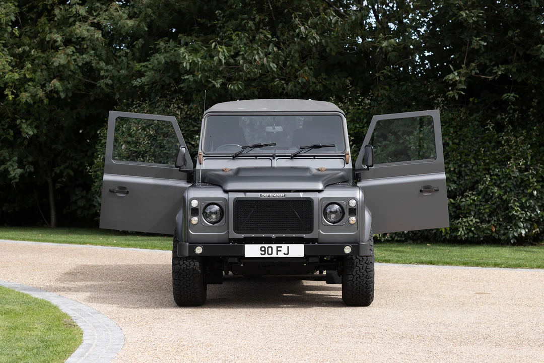 2015 Land Rover Defender 90 - Image 22 of 31