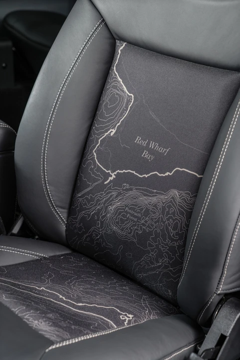 2015 Land Rover Defender 90 - Image 19 of 22