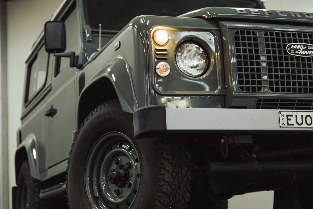 2015 Land Rover Defender 90 - Image 21 of 31