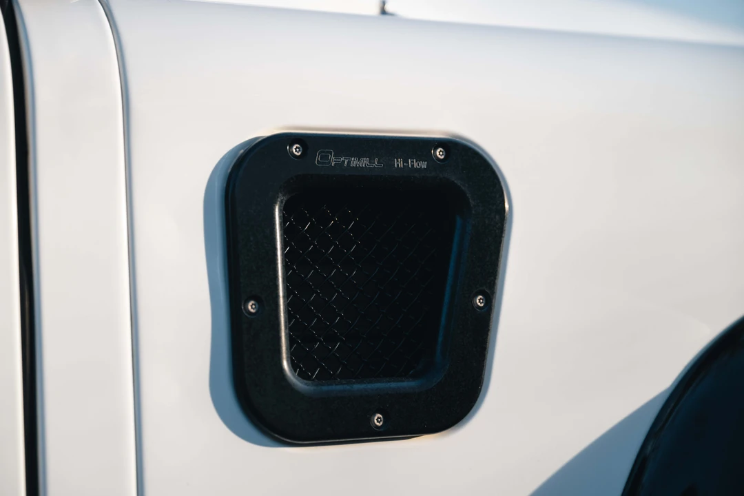 2015 Land Rover Defender 90 - Image 24 of 31