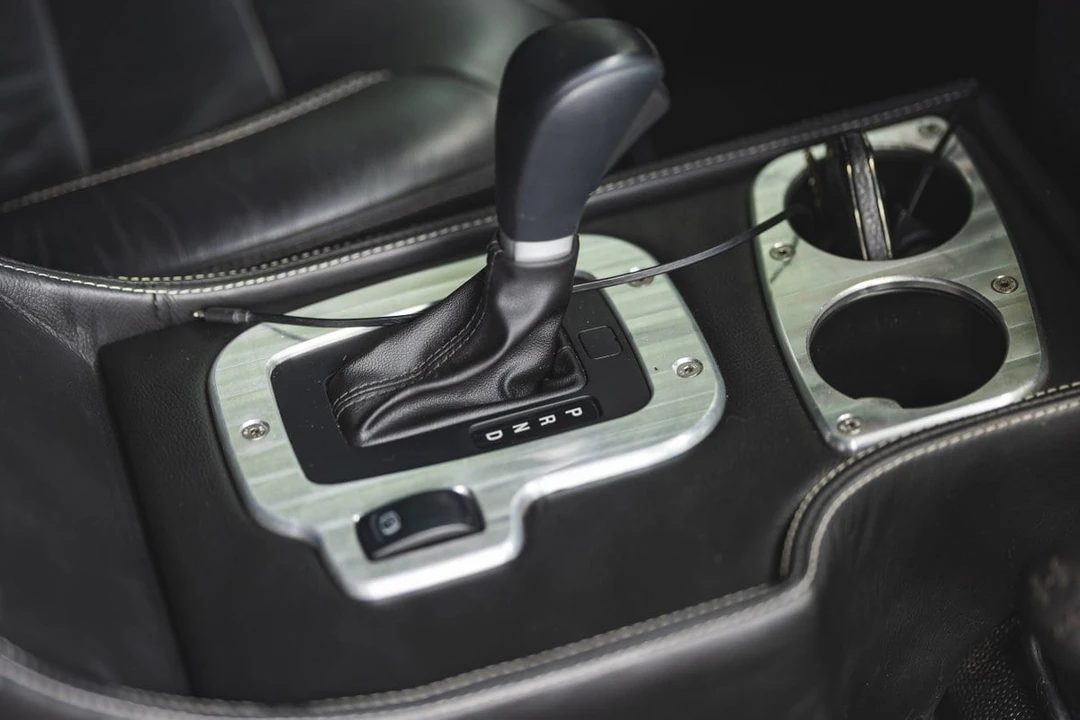 2015 Land Rover Defender 90 - Image 27 of 30