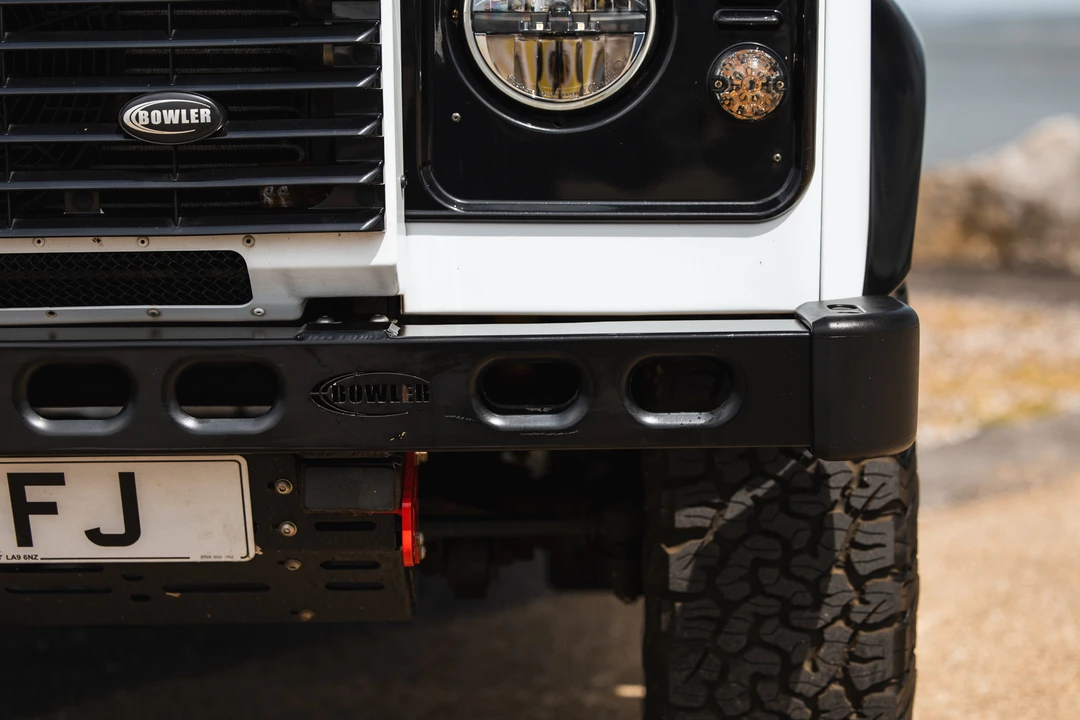 2015 Land Rover Defender 90 - Image 15 of 31