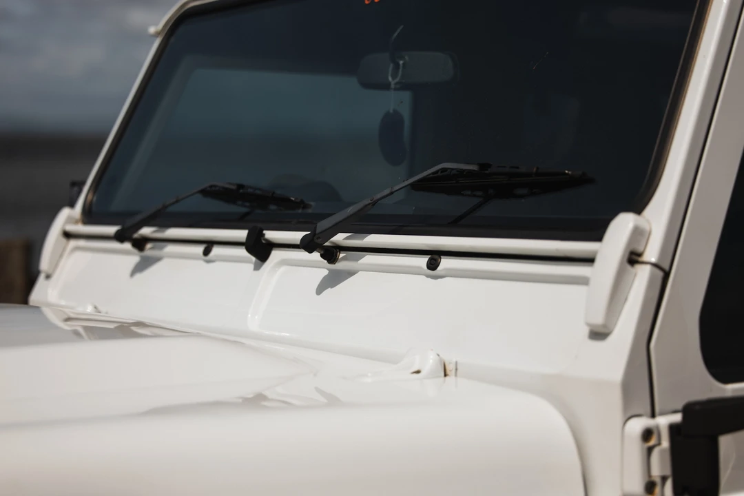 2015 Land Rover Defender 90 - Image 19 of 31