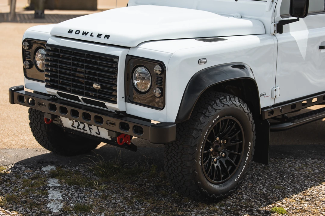 2015 Land Rover Defender 90 - Image 18 of 31
