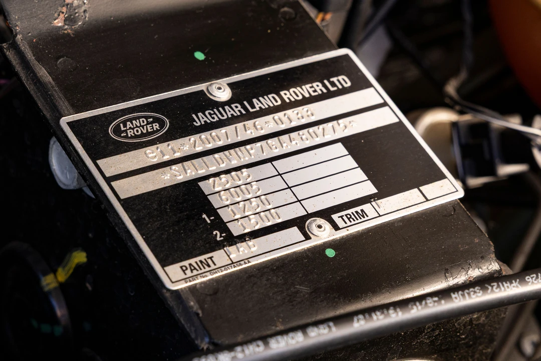 2015 Land Rover Defender 90 - Image 19 of 31
