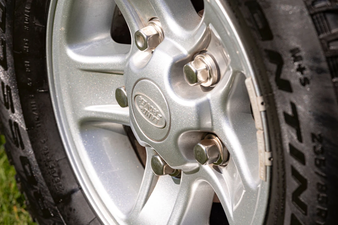 2015 Land Rover Defender 90 - Image 12 of 31