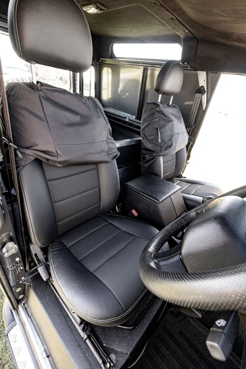 2015 Land Rover Defender 90 - Image 27 of 31
