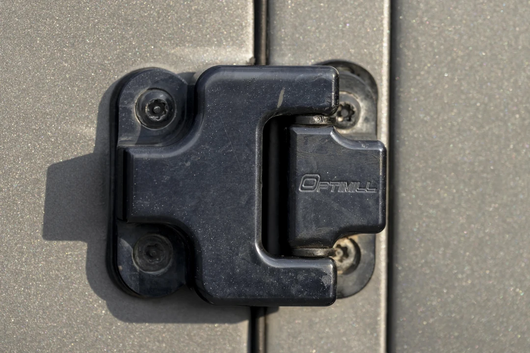 2015 Land Rover Defender 90 - Image 13 of 31