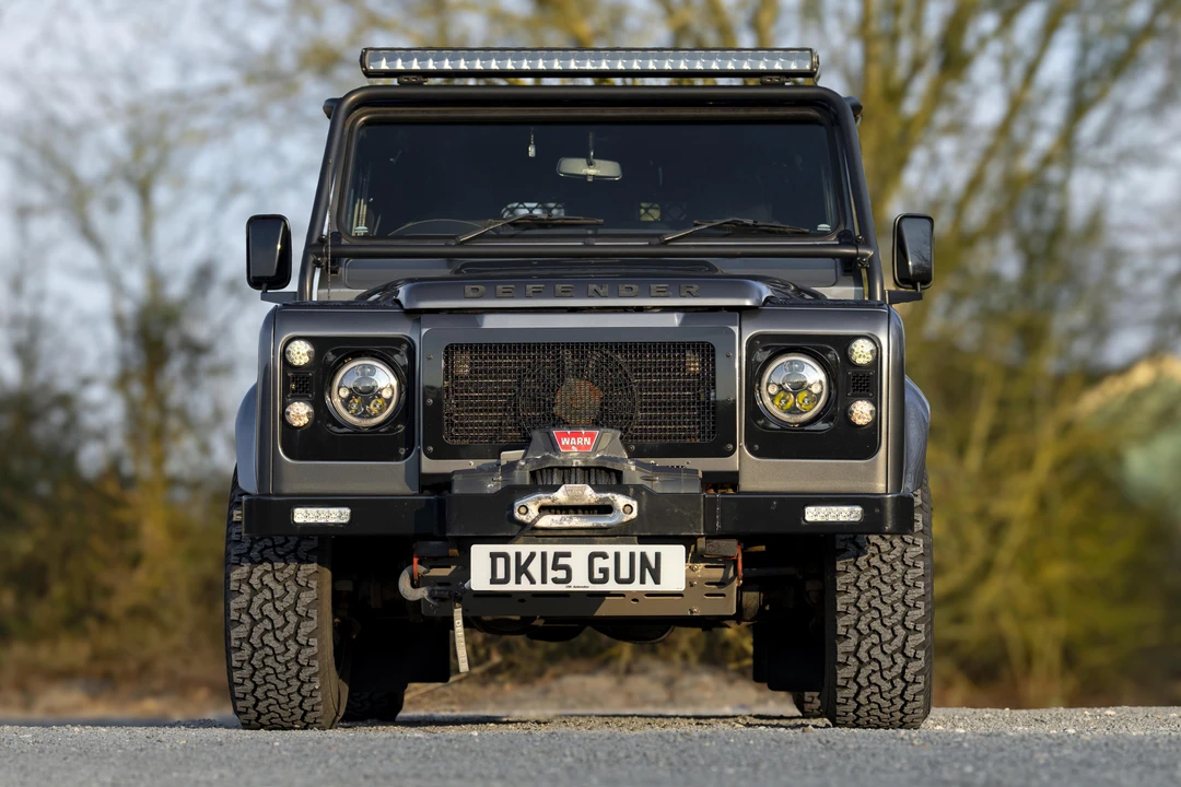 2015 Land Rover Defender 90 - Image 2 of 31