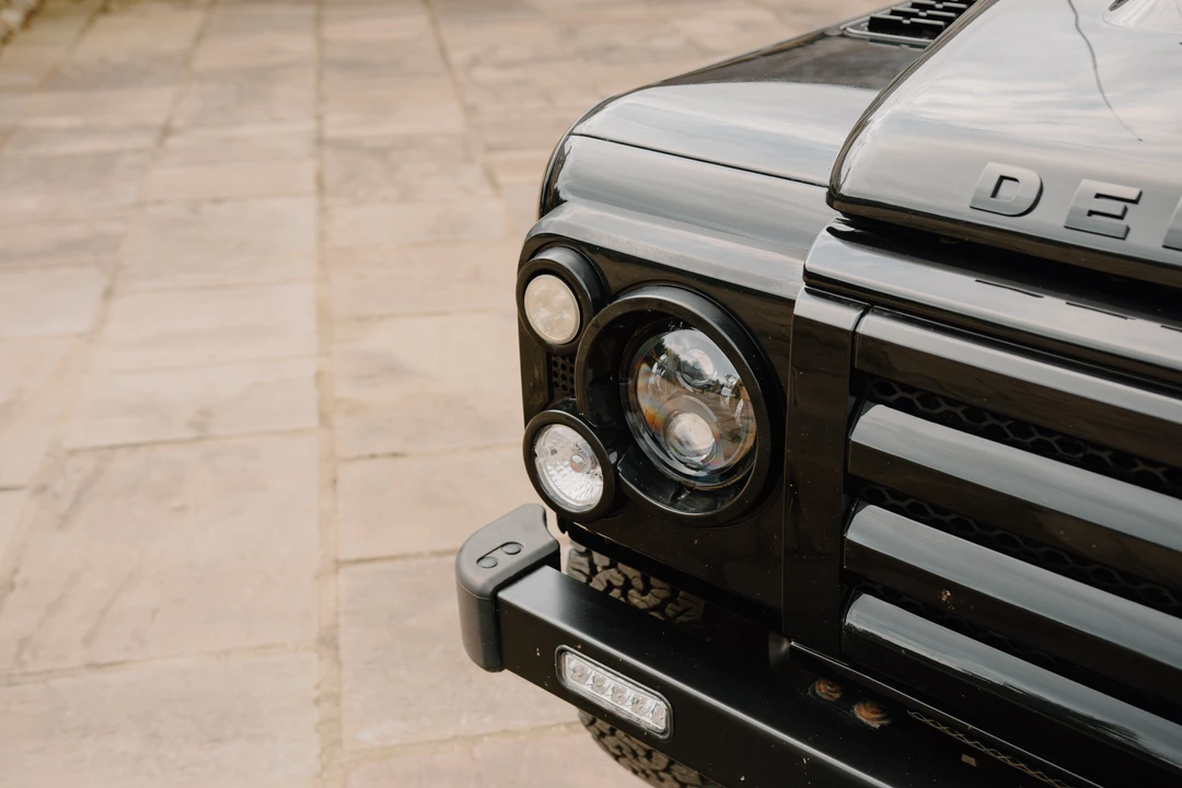 2015 Land Rover Defender 90 - Image 22 of 31